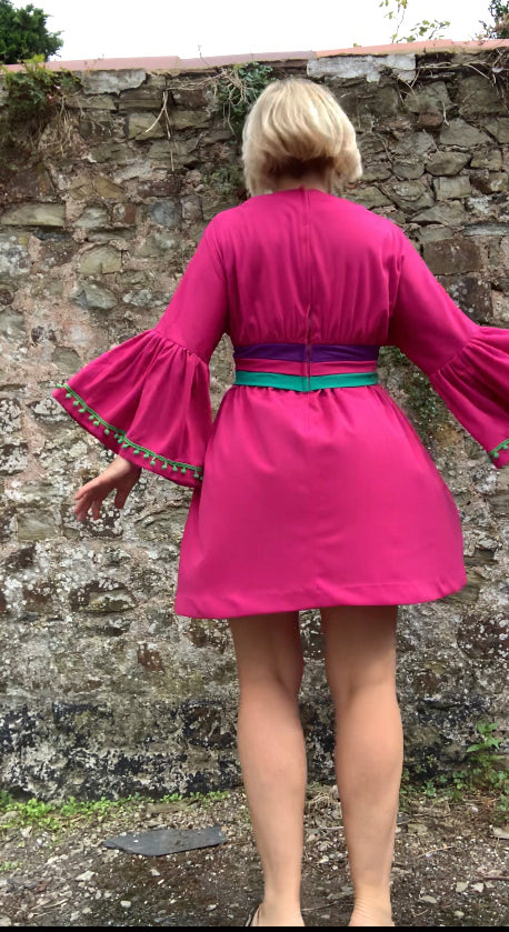 Hot Pink vintage bell sleeve dress sz ~ 8