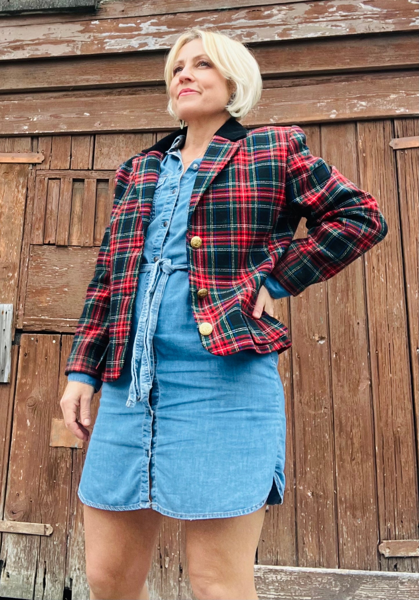 Vintage 1980s tartan jacket with velvet collar sz 10~12
