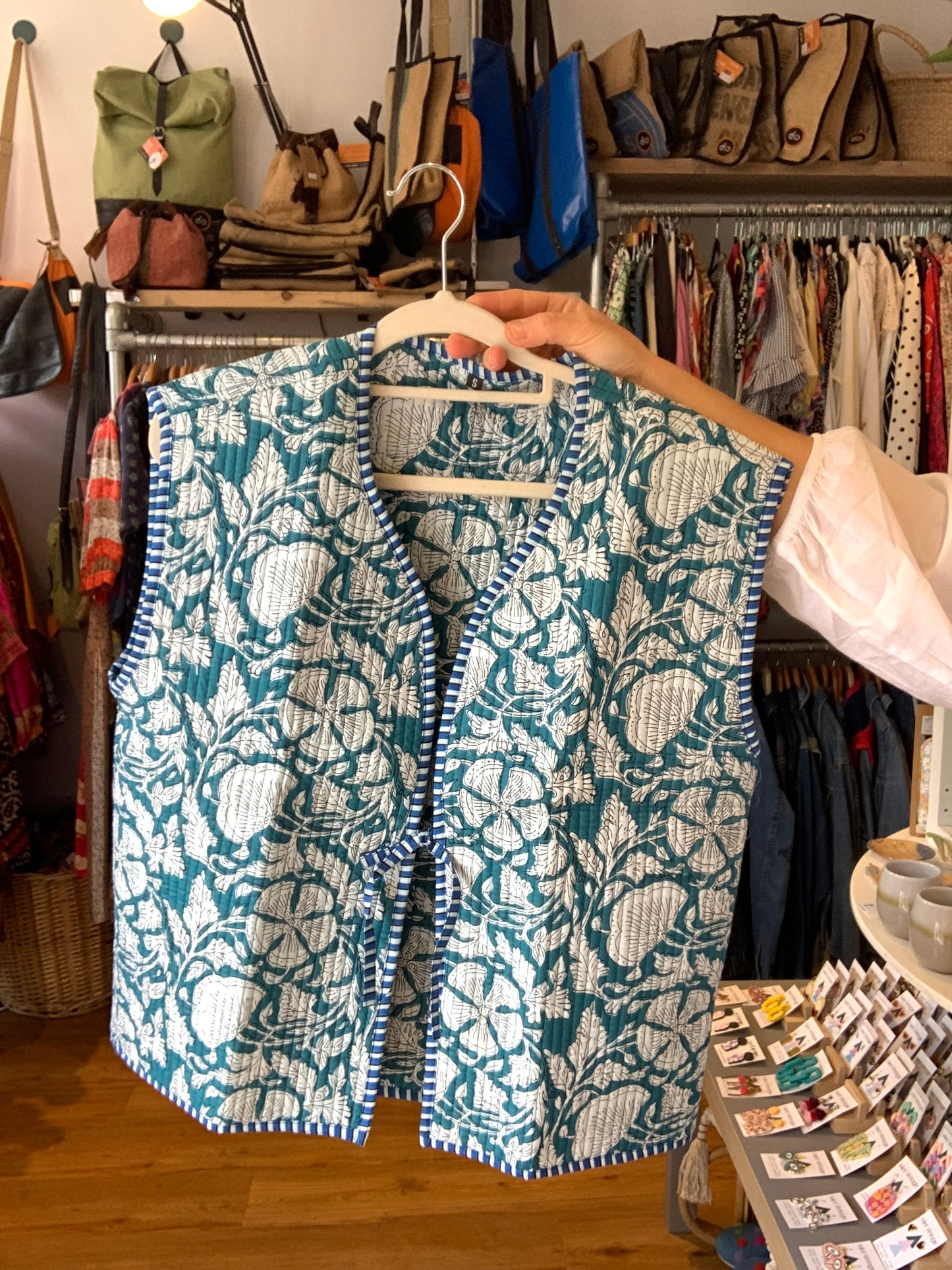 Handmade quilted Indian blockprint ethnic patterned gilet/waistcoat sz 8-10
