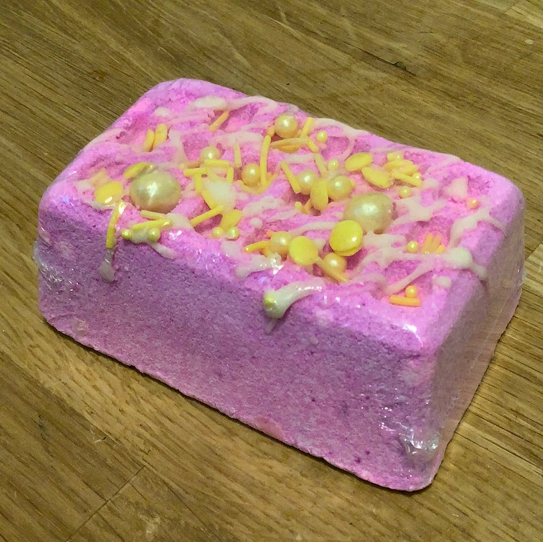 Berry slushie chunky waffle bath bomb