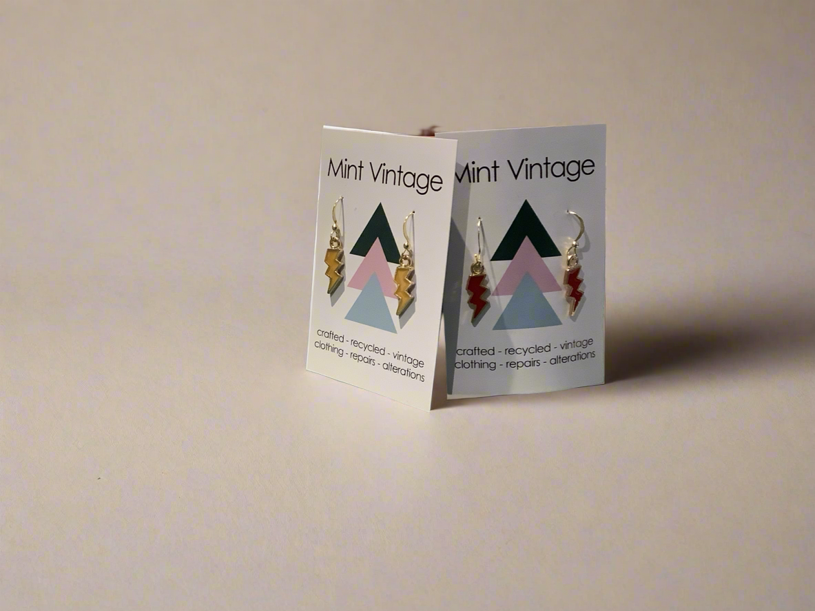 Lightning bolt earring