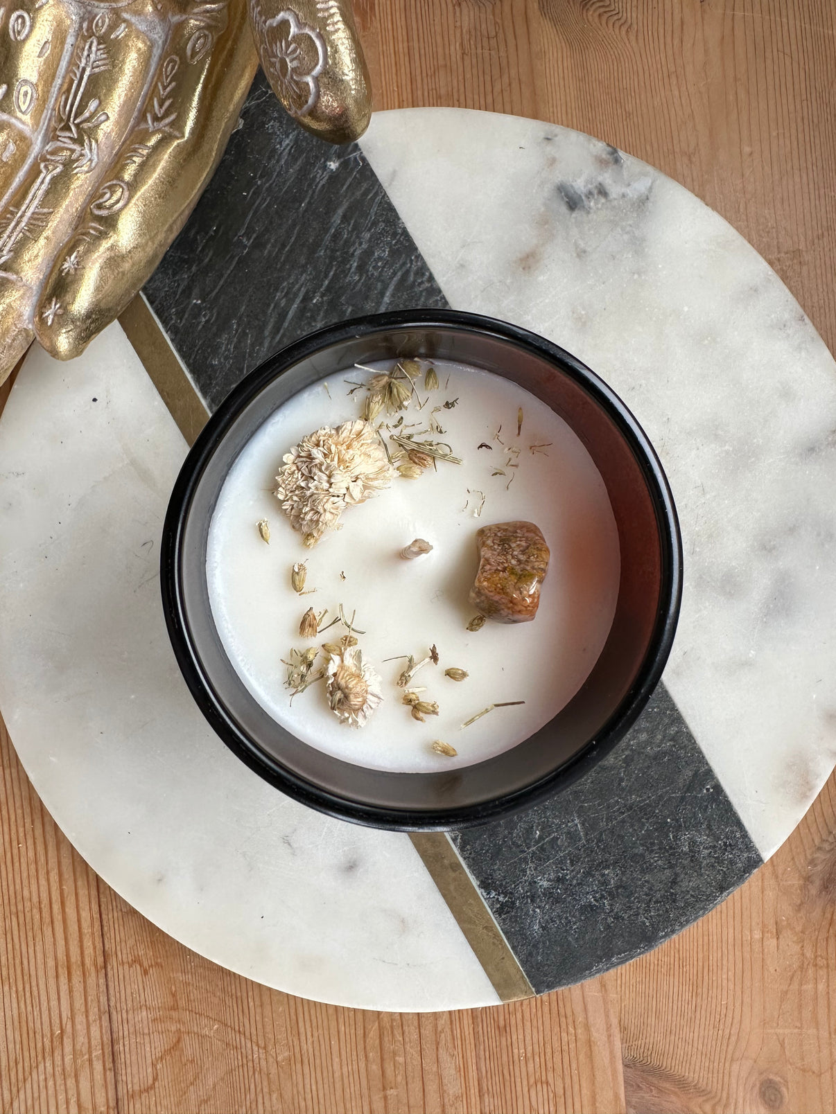 Autumn Moon 🌙 scented candle infused with crystals & botanicals