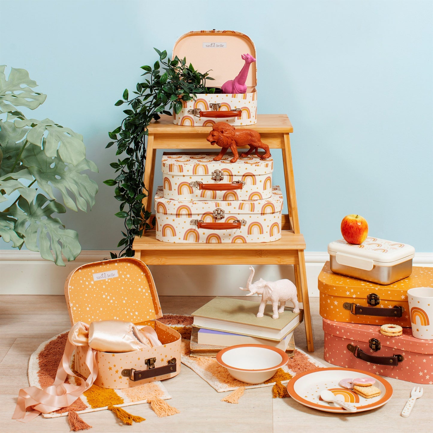 Sass & Belle Earth Rainbow set of 3 suitcases