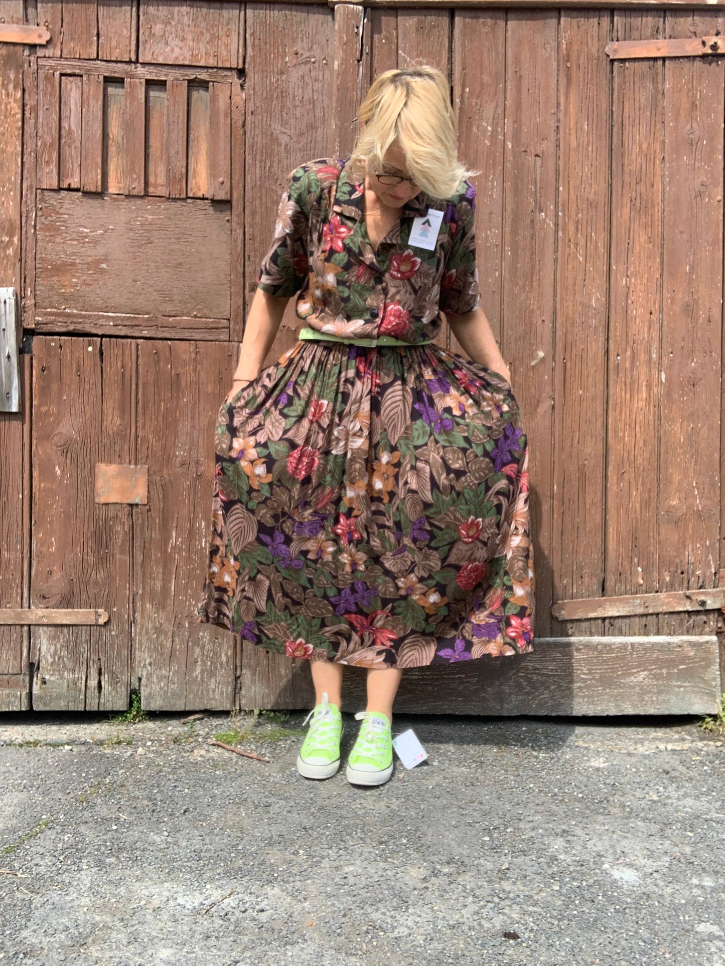 Vintage 1980’s floral mid length shirt waister dress