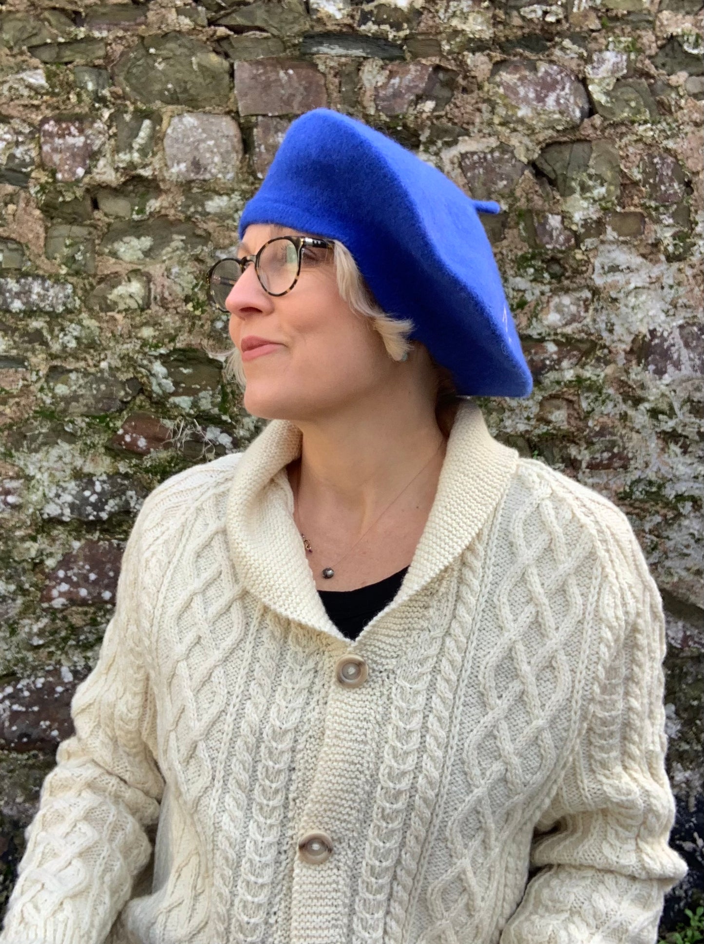 Blue Wool beret with embroidered yaaaaaaaaaas message