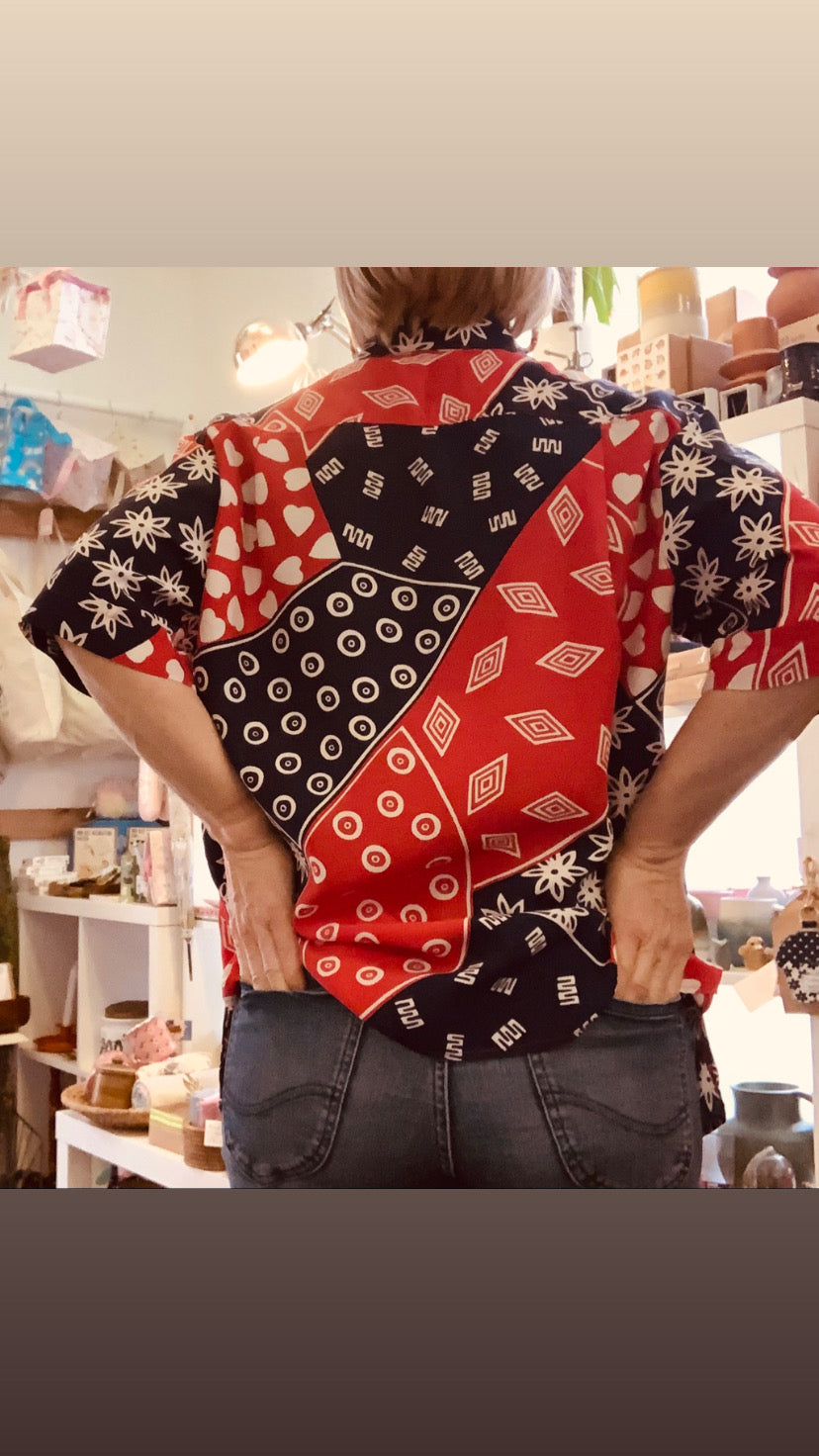 Vintage 1980’s Betty Barclay abstract print blouse