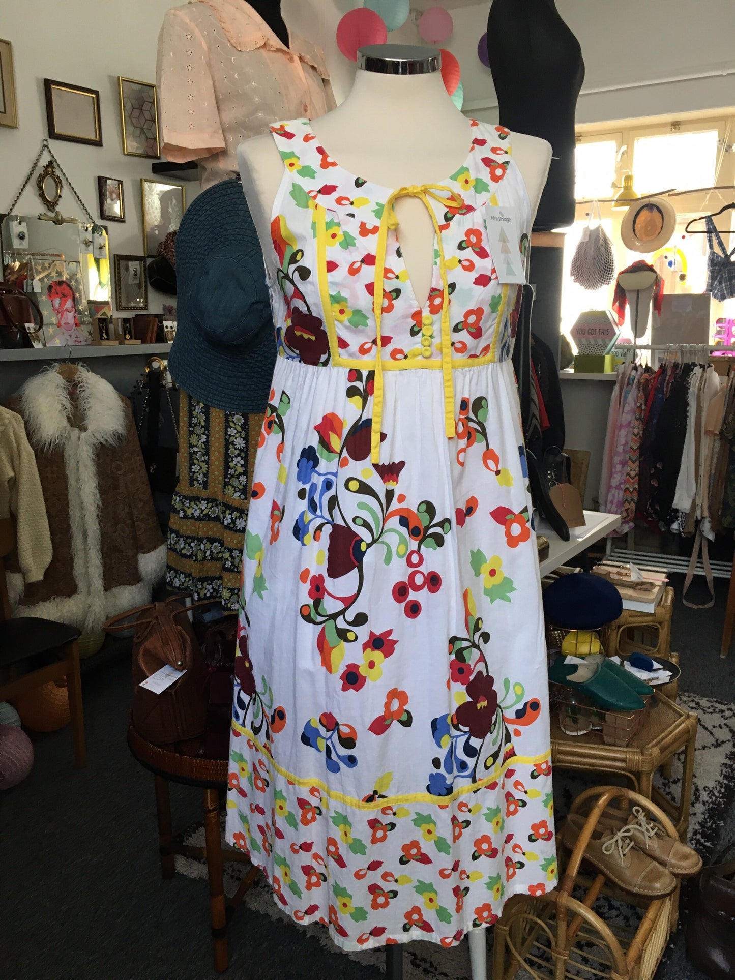 1980βs Brightly coloured floral cotton summer dress
