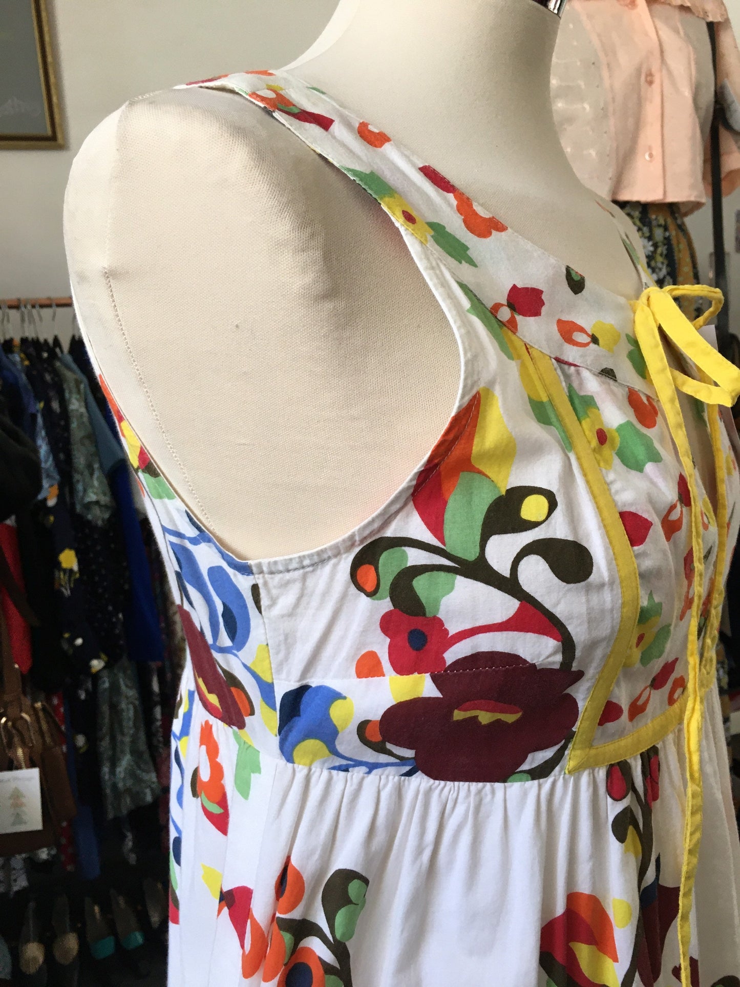 1980βs Brightly coloured floral cotton summer dress