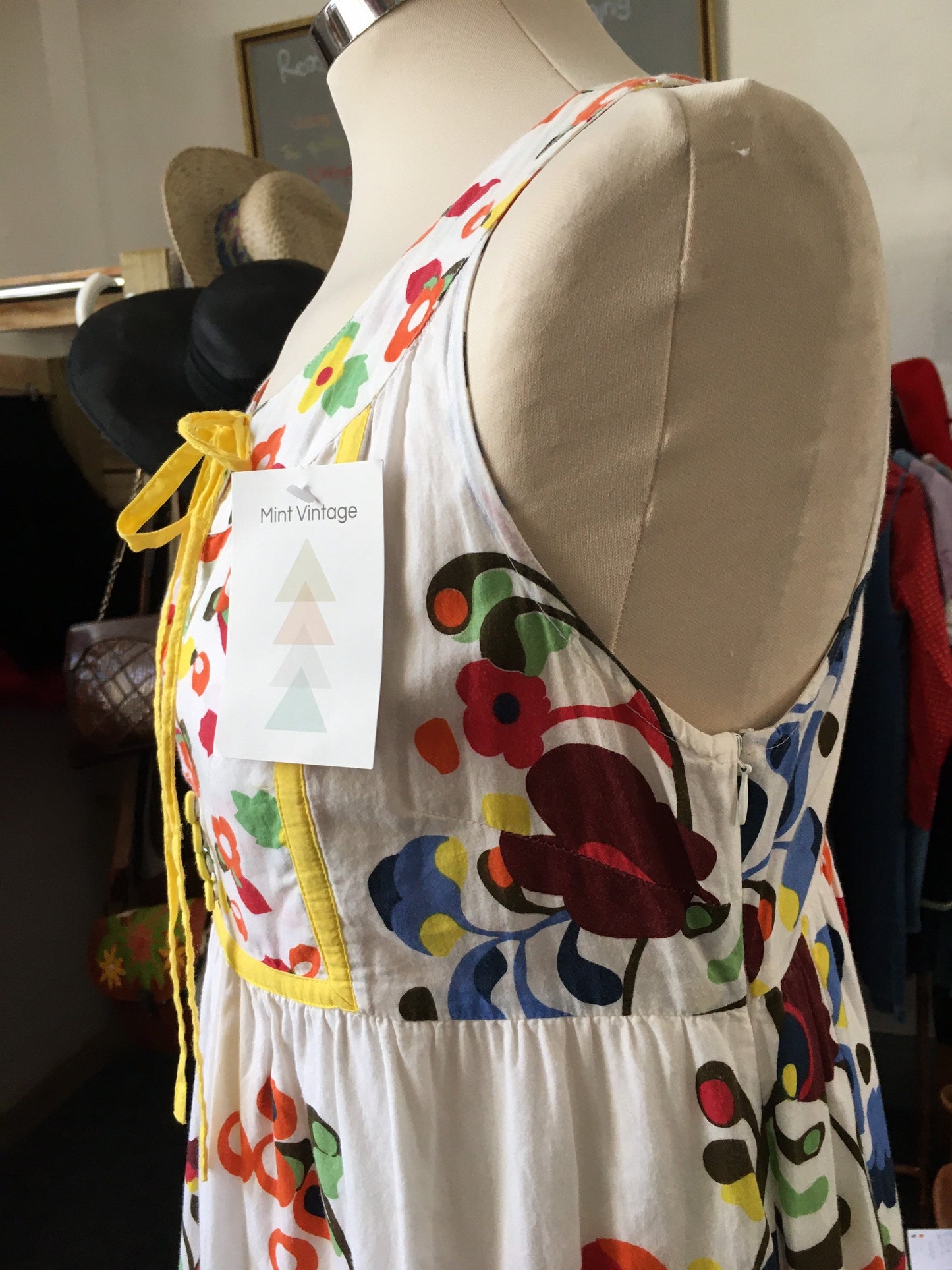 1980βs Brightly coloured floral cotton summer dress