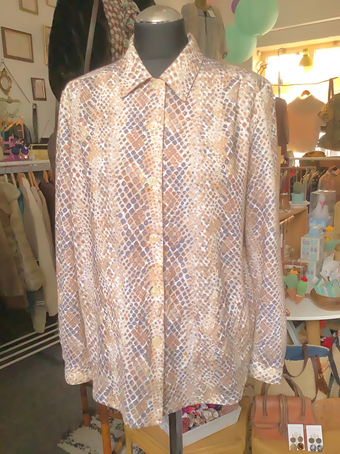 1980βs Animal print jersey oversized blouse