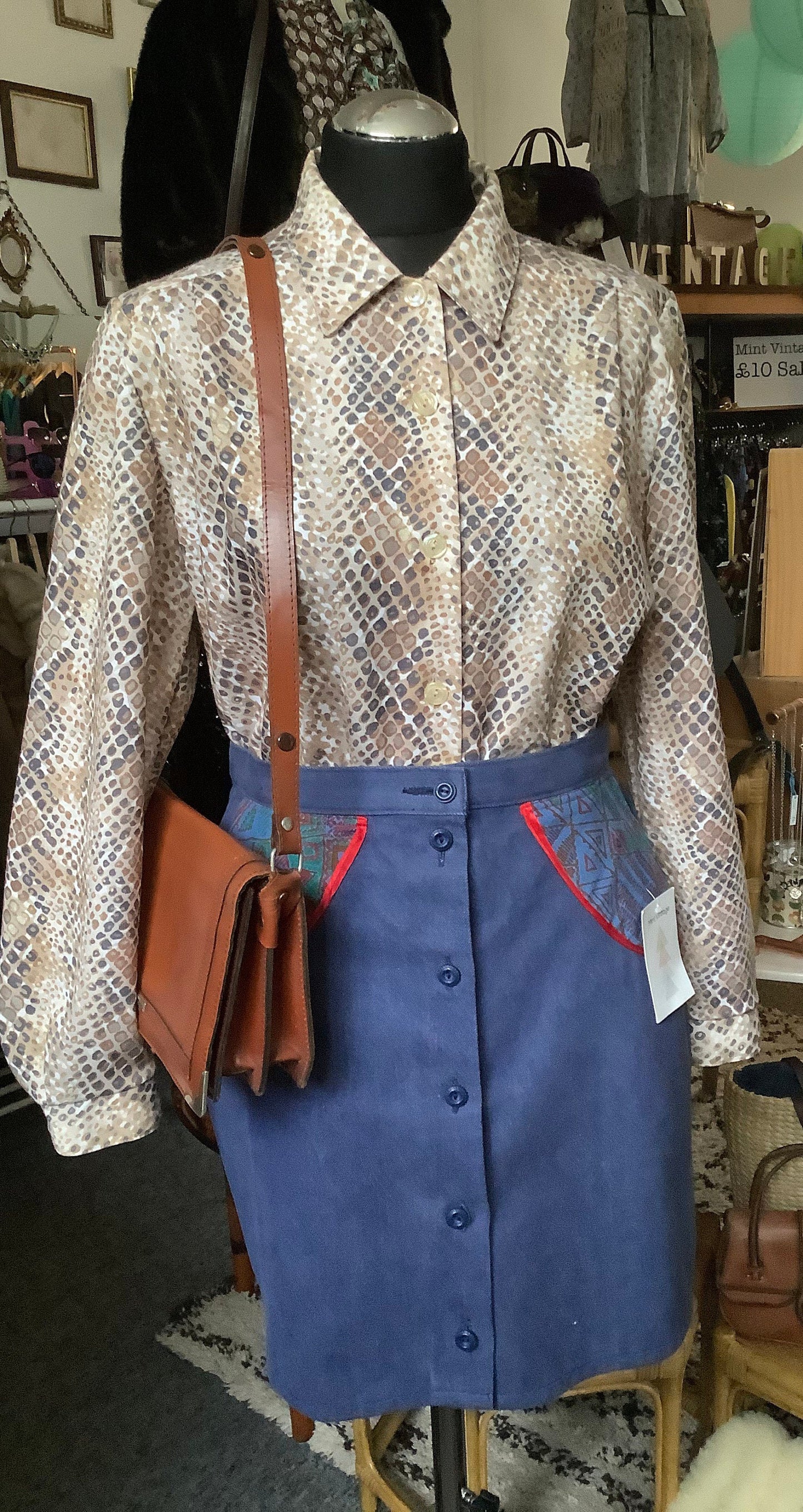 1980βs Animal print jersey oversized blouse