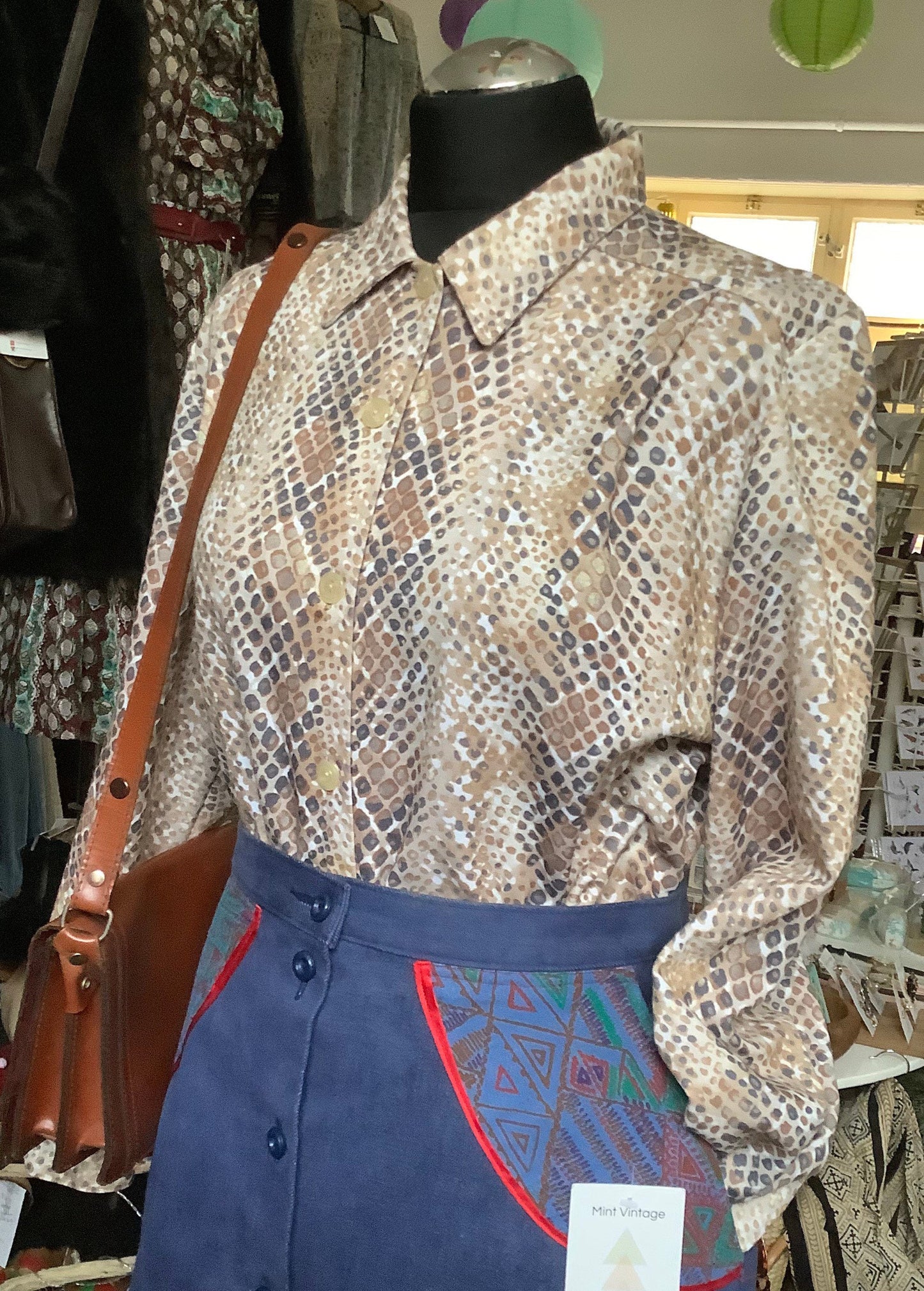1980βs Animal print jersey oversized blouse
