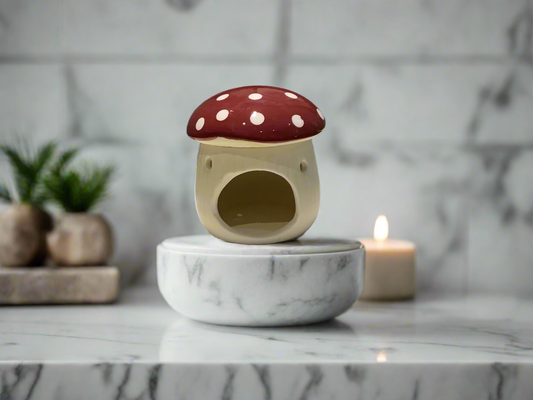 Cute ceramic toadstool/mushroom oil/melt burner