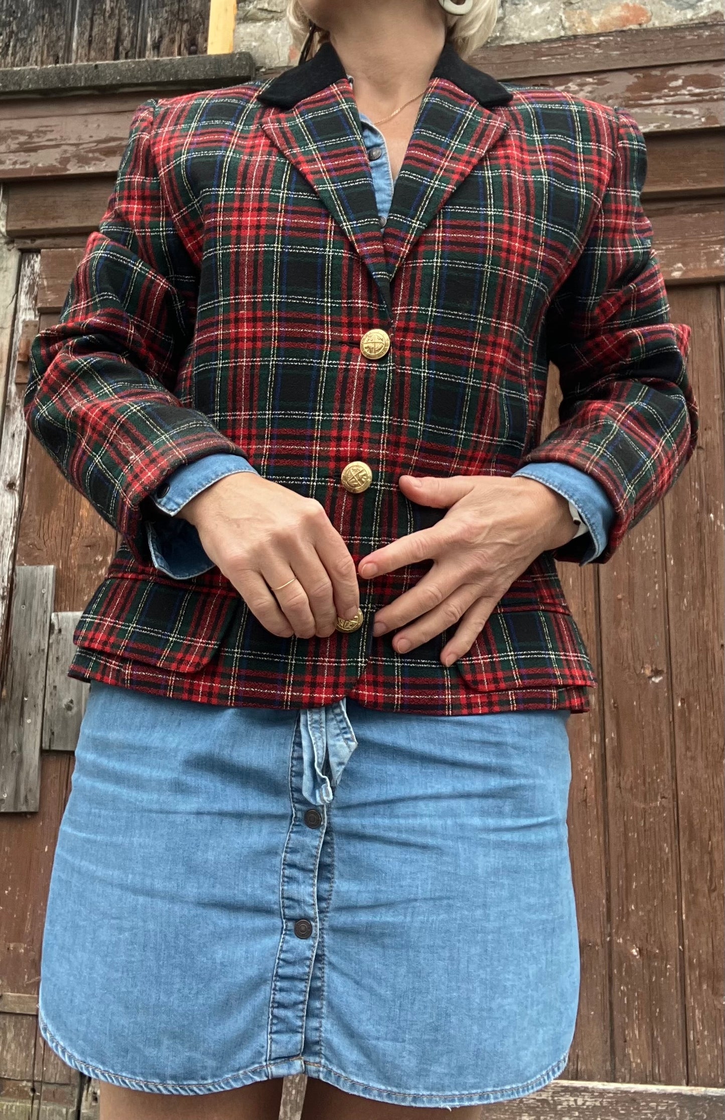 Vintage 1980s tartan jacket with velvet collar sz 10~12