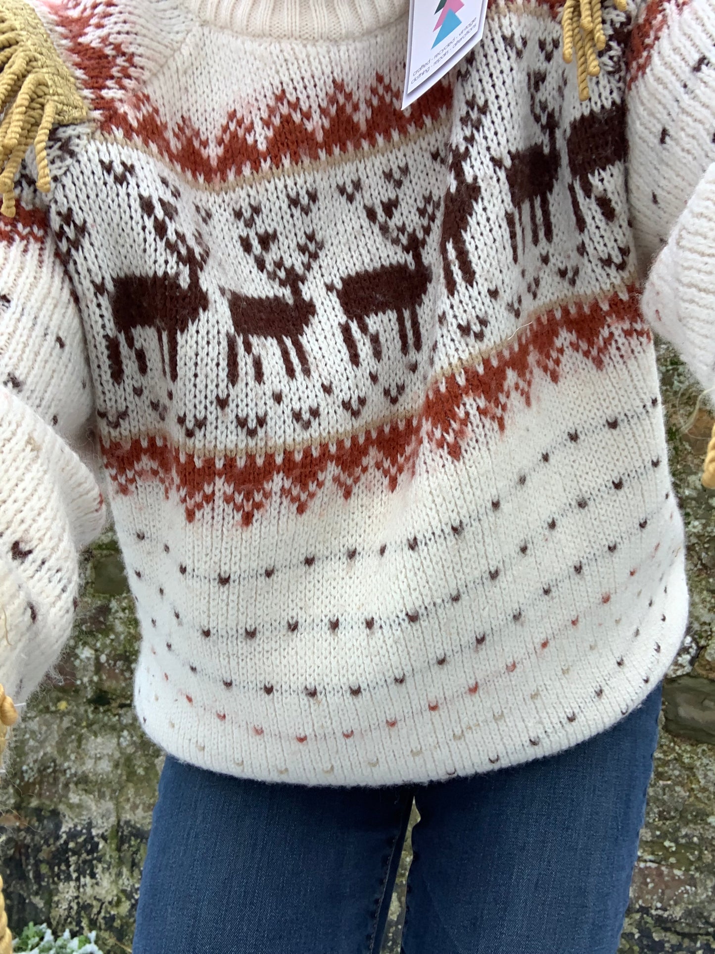 Vintage 1980s, chunky jumper with deer pattern and tassels! One size