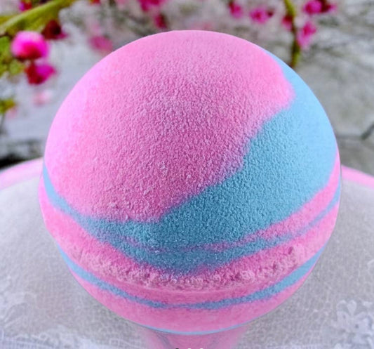 Bubblegum Fizzy Bath Bomb