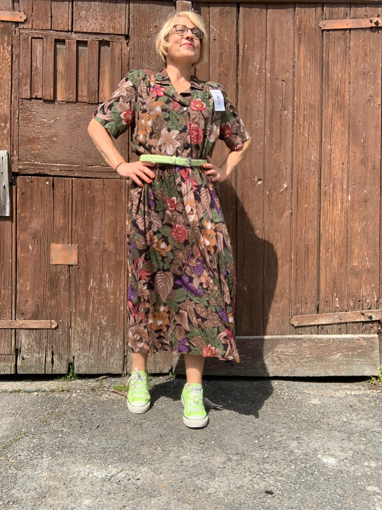 Vintage 1980’s floral mid length shirt waister dress