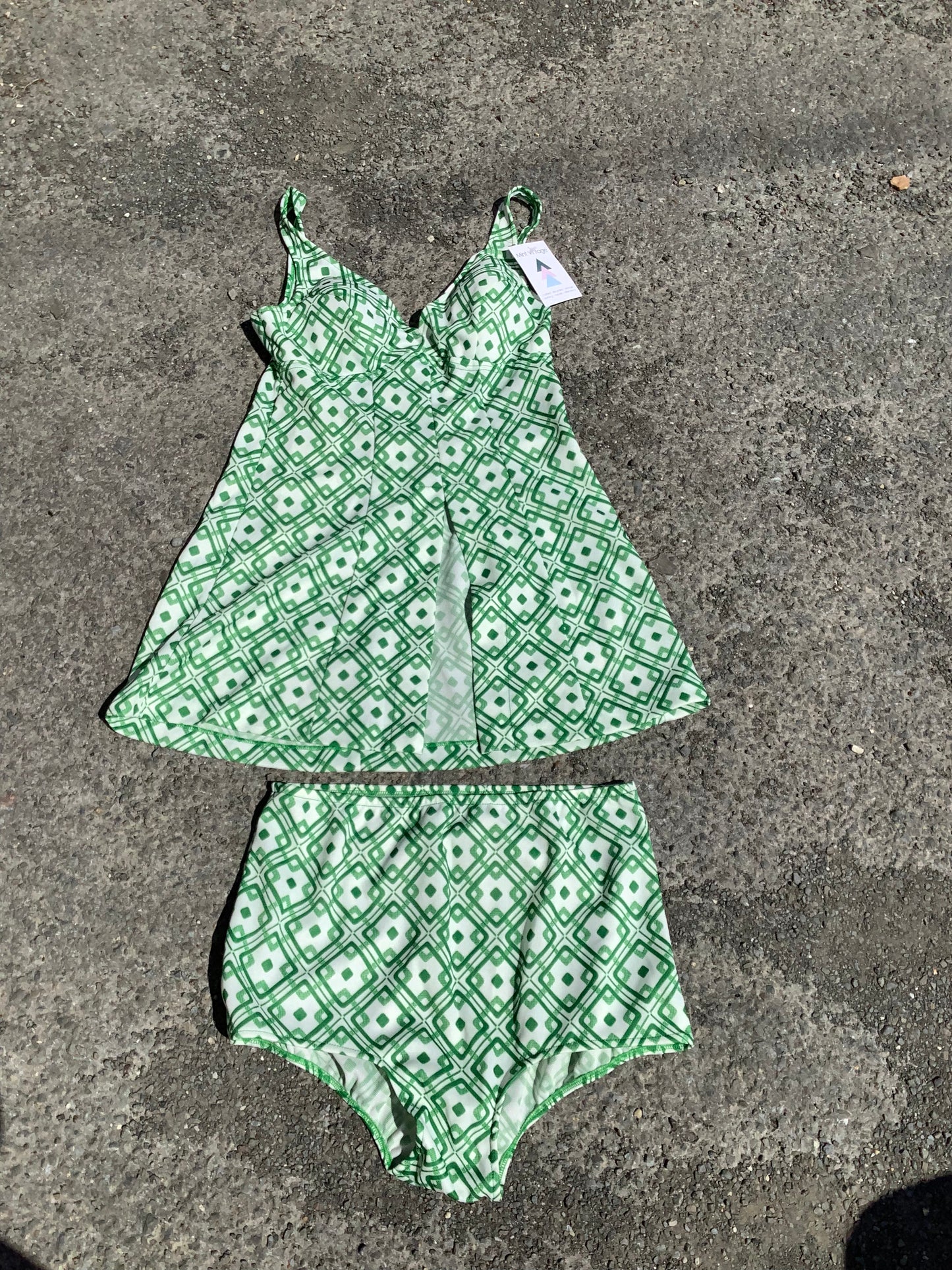 Vintage 1960’s 2 piece swim suit
