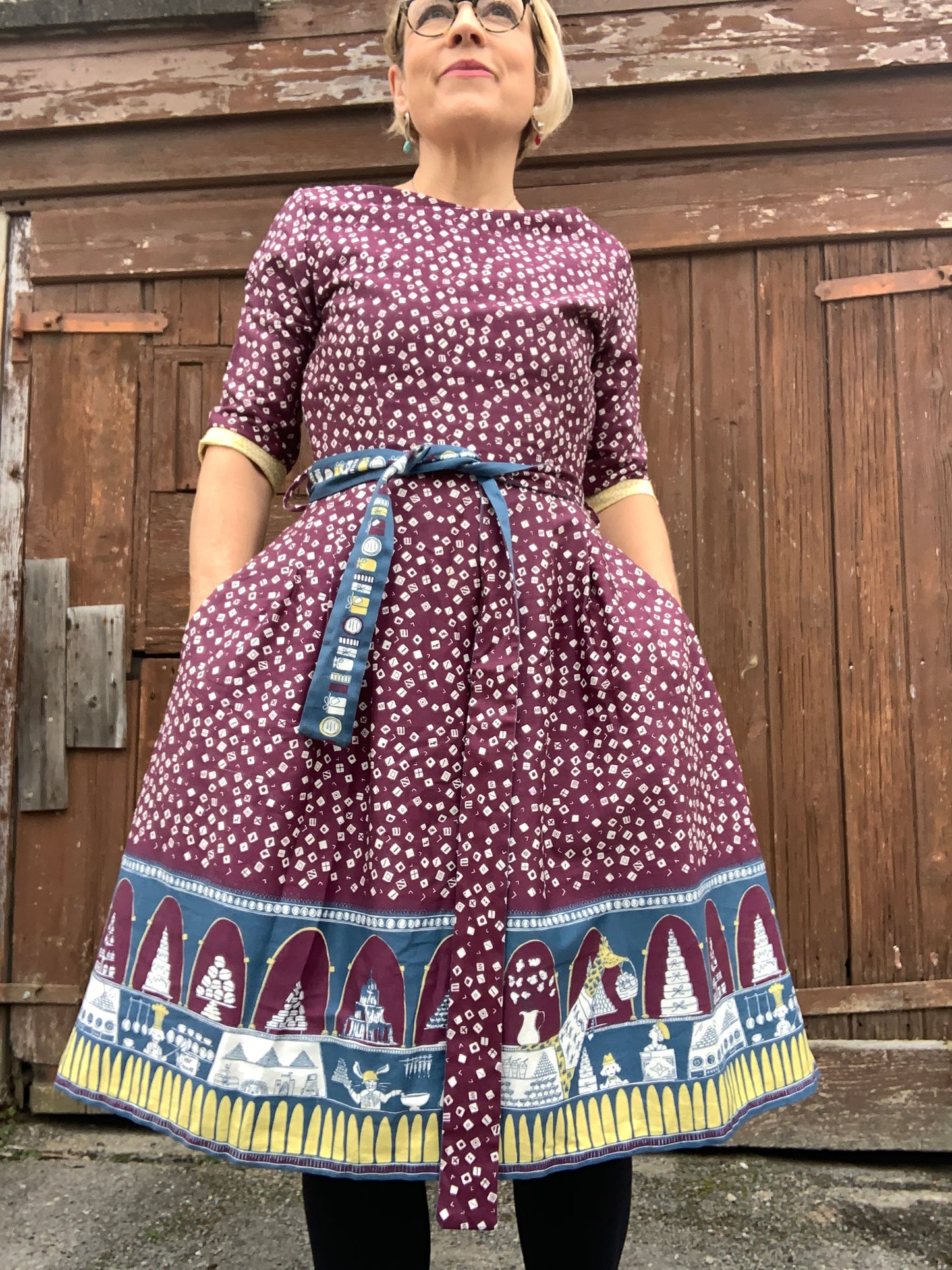 Vintage reproduction cotton novelty print dress