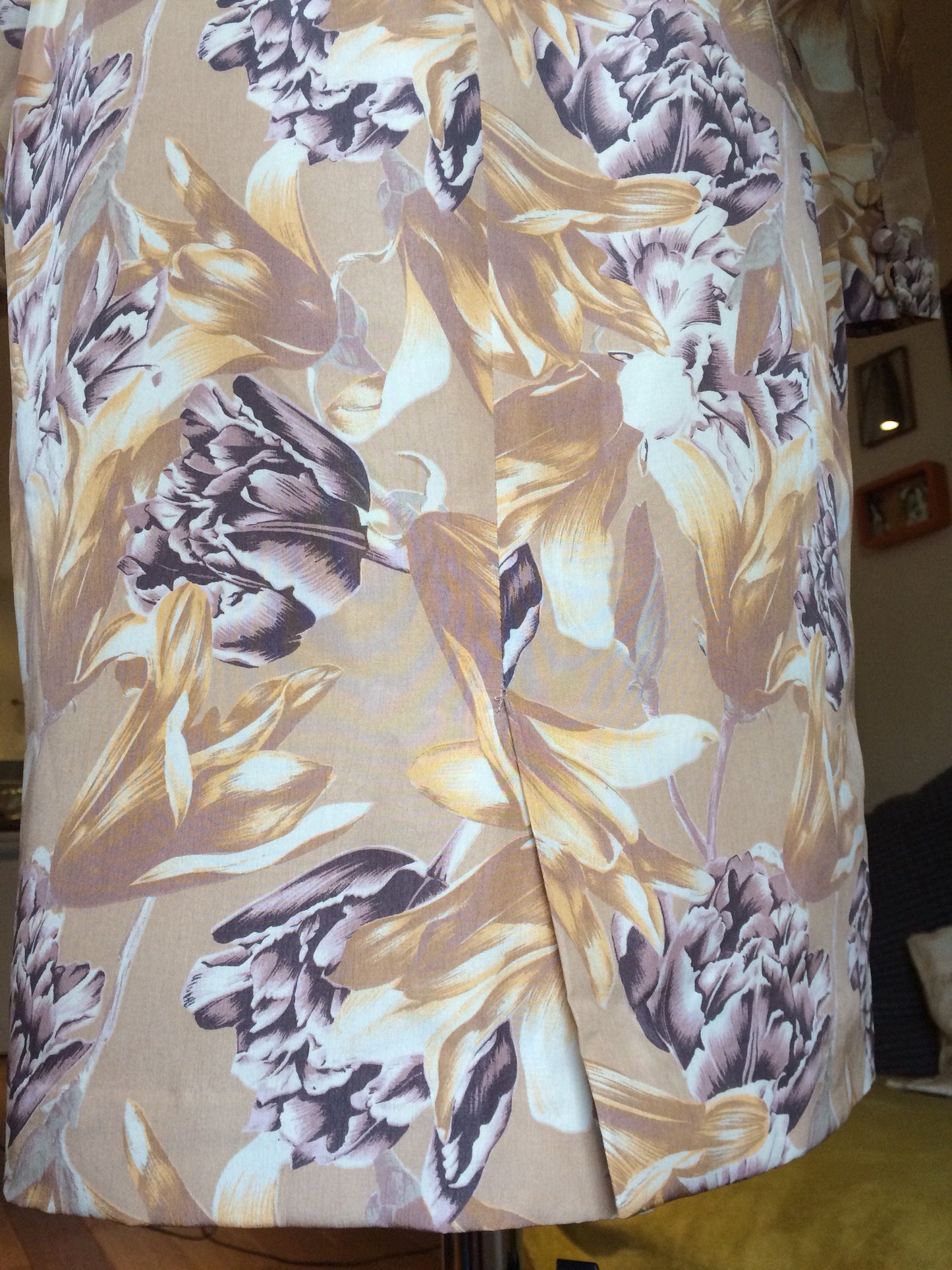 1950's silk floral dress ~ sz 10 ish