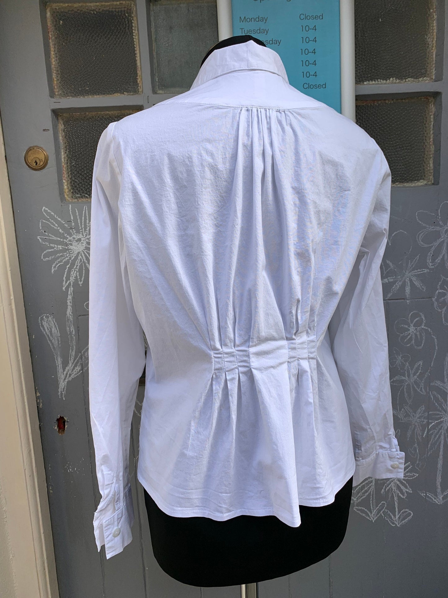Vintage 1980’s crisp white ruffle detail fitted blouse